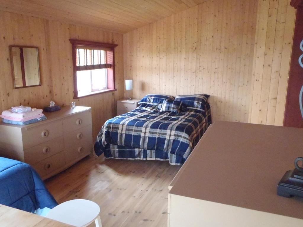 Gite La Maison Chez J.P. Bed And Breakfast Havre Aux Maisons Ruang foto